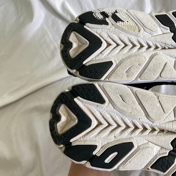 Hoka One One Clifton 8 Black BWHT 1119394 Women’s Size 7 B Running Shoes - Picture 9 of 12